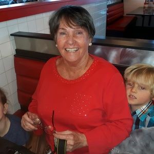 Meet your Posher, Joy